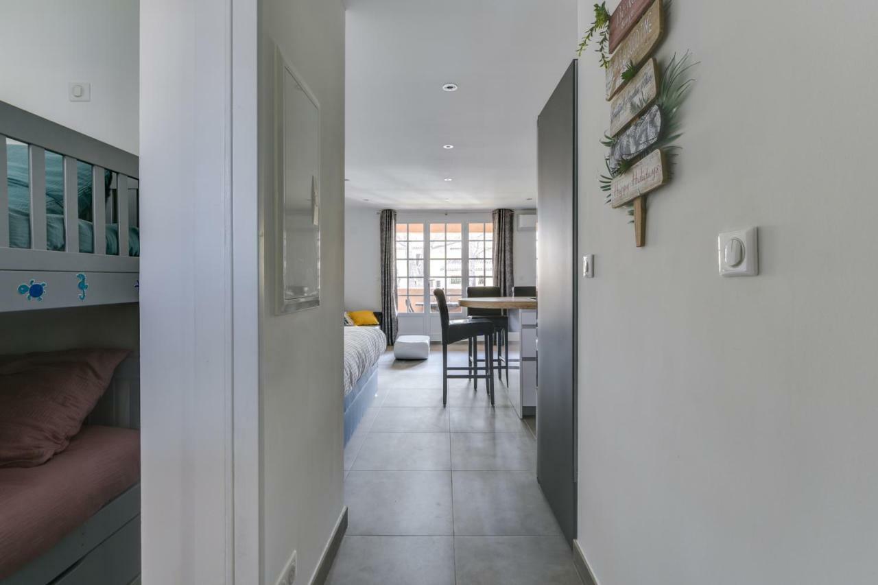 Le Hameau Des Pins Apartment Saint-Raphael  Bagian luar foto