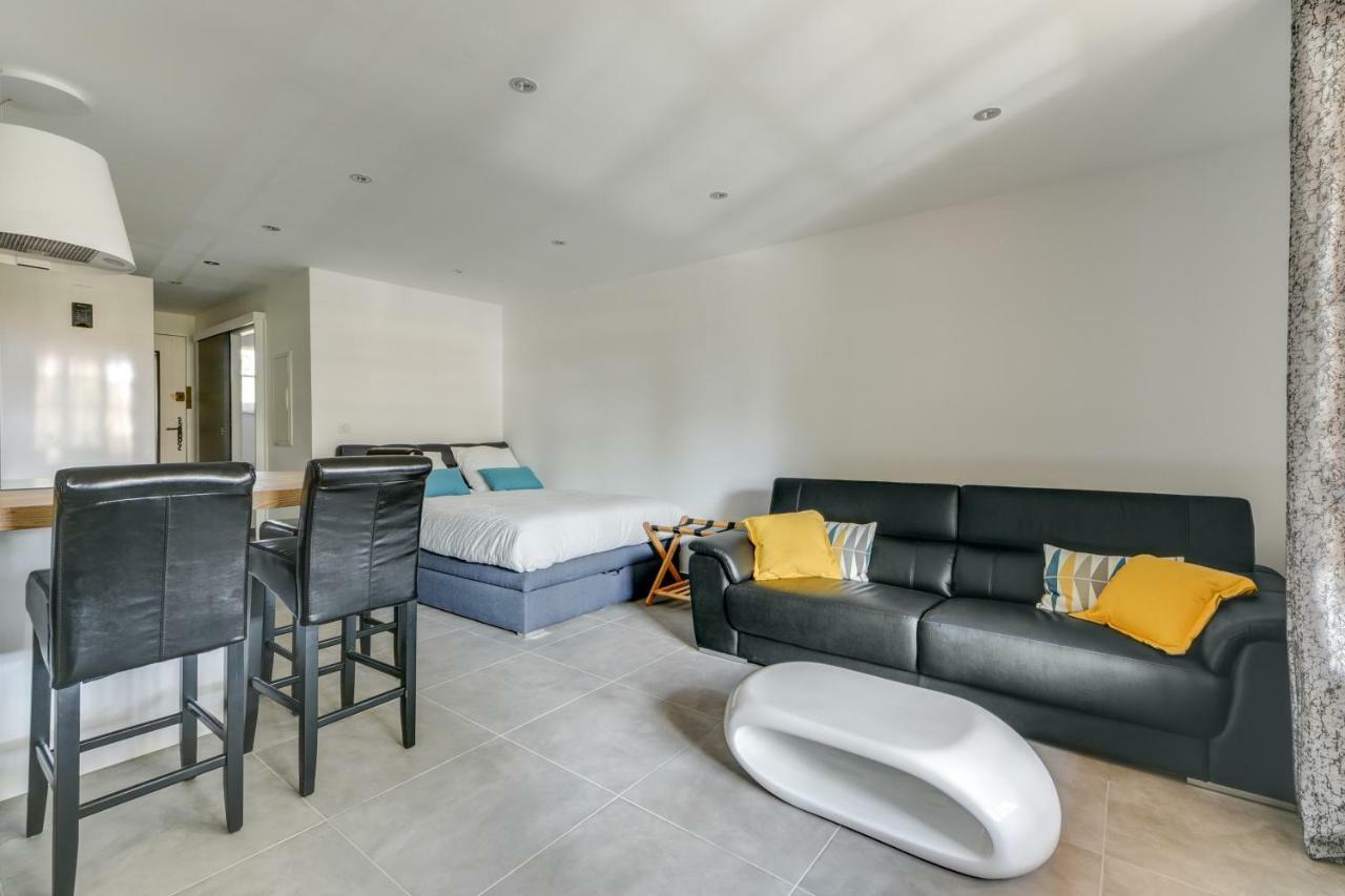 Le Hameau Des Pins Apartment Saint-Raphael  Bagian luar foto