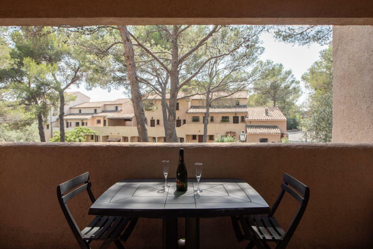 Le Hameau Des Pins Apartment Saint-Raphael  Bagian luar foto